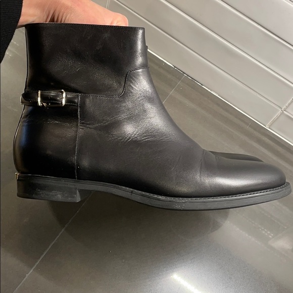 Burberry Badington Boots - Picture 2 of 7